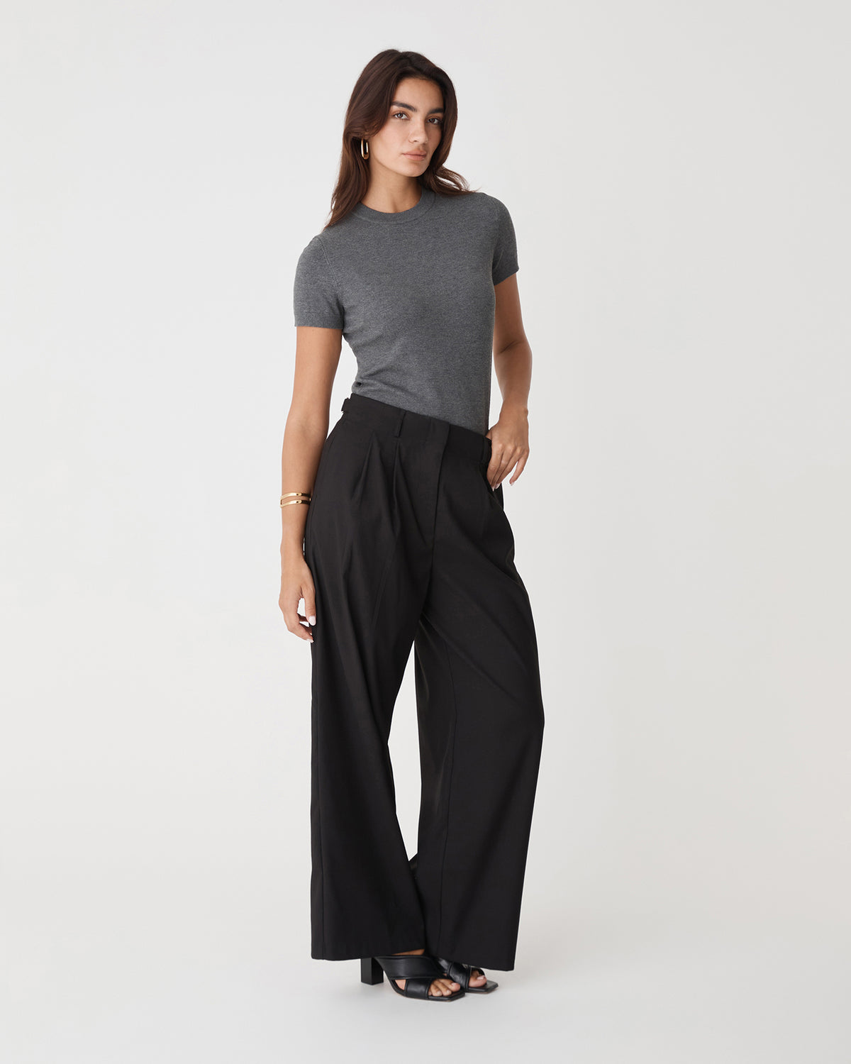 Catherine Short Sleeve Knit in charcoal — side view