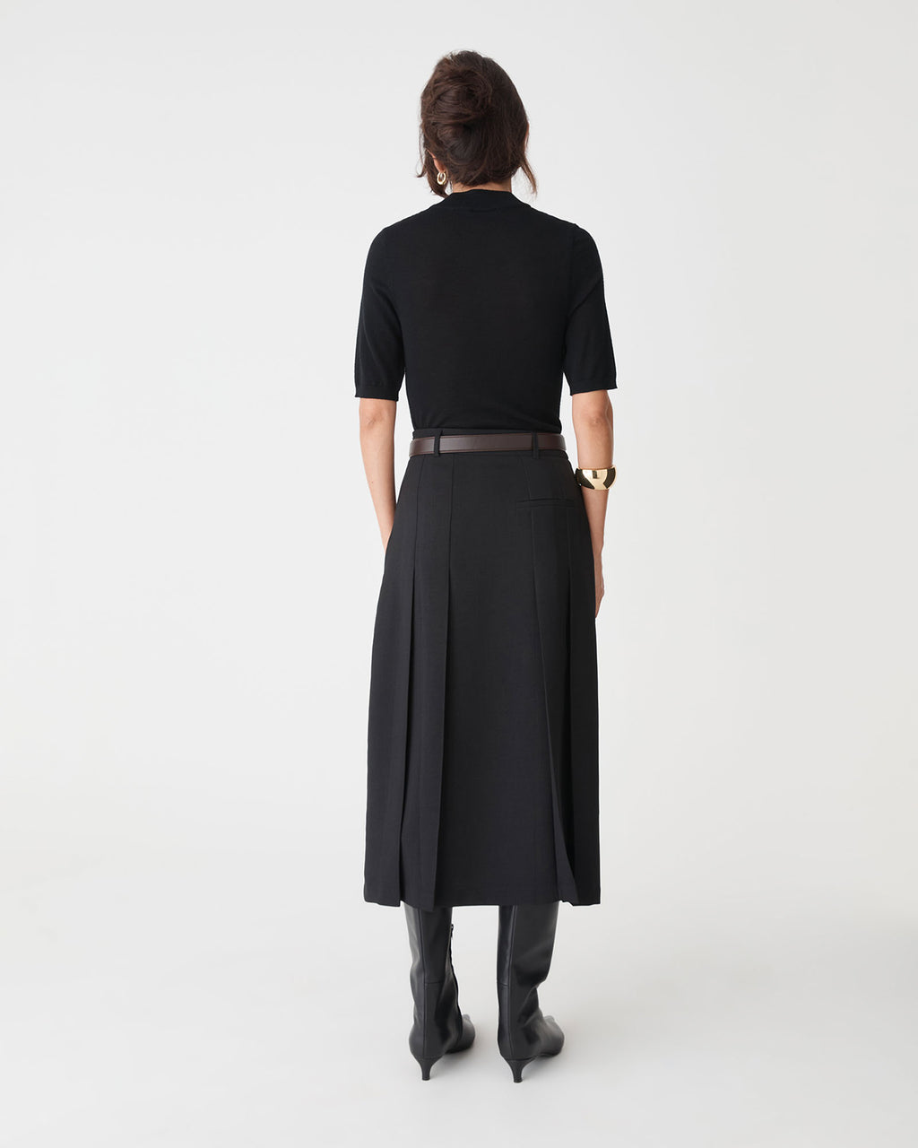 Evelyn Pleated Skirt in black — back view