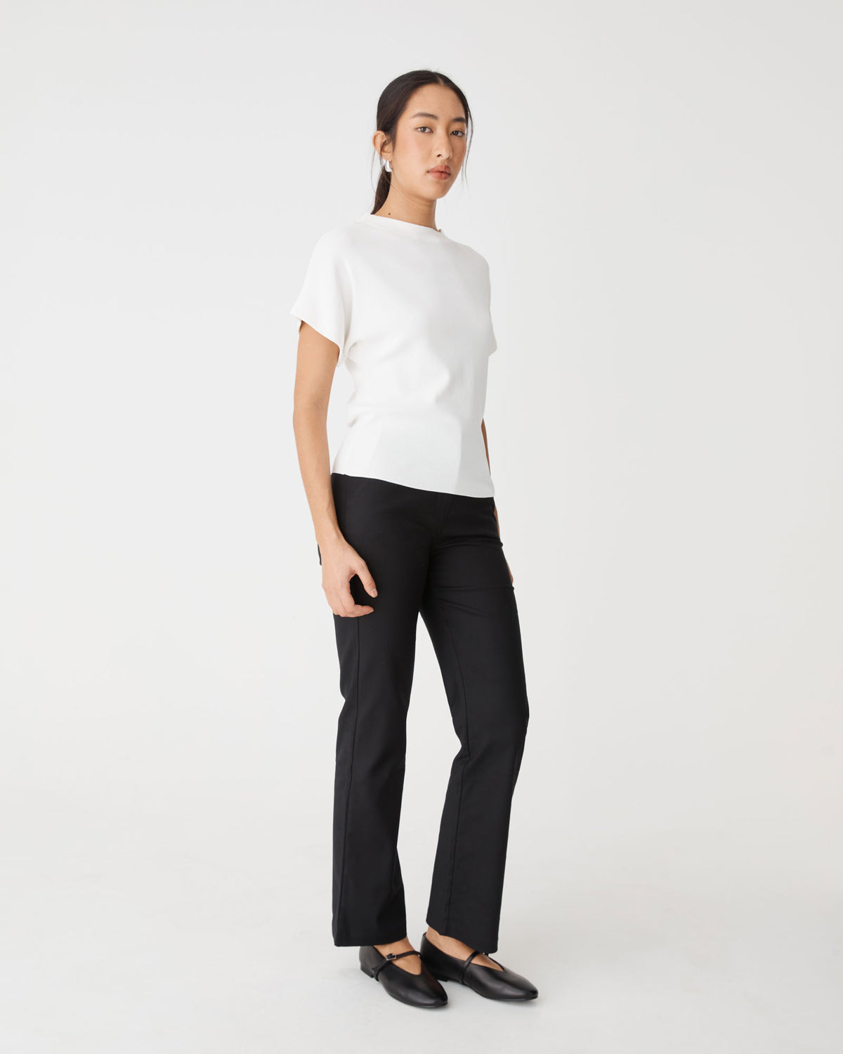Lauren Straight Pants in black — side view